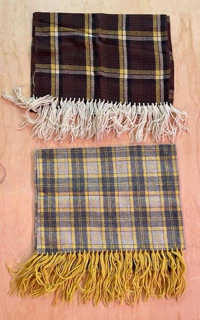 Lot of 2 Vintage Sally Gee Wool Scarves (1 of 7)