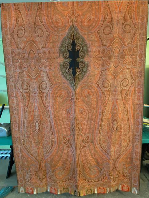 Two Vintage Lurex Paisley shawls, Fabric, or Blanket (1 of 13)