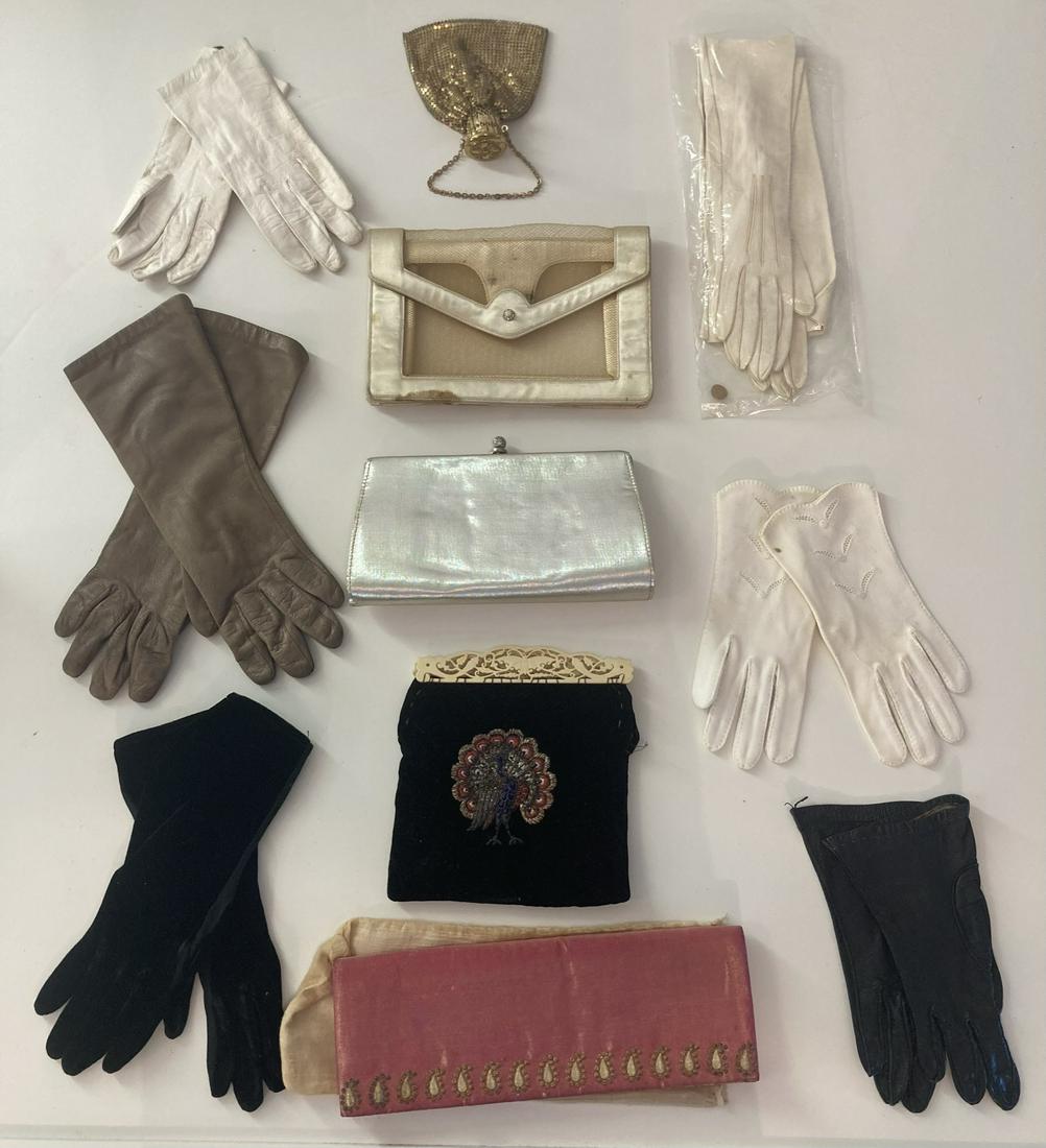Lot of Antique Ladies Handbags/Clutches with Beading/ Bakelite/ Chain metal (1 of 18)