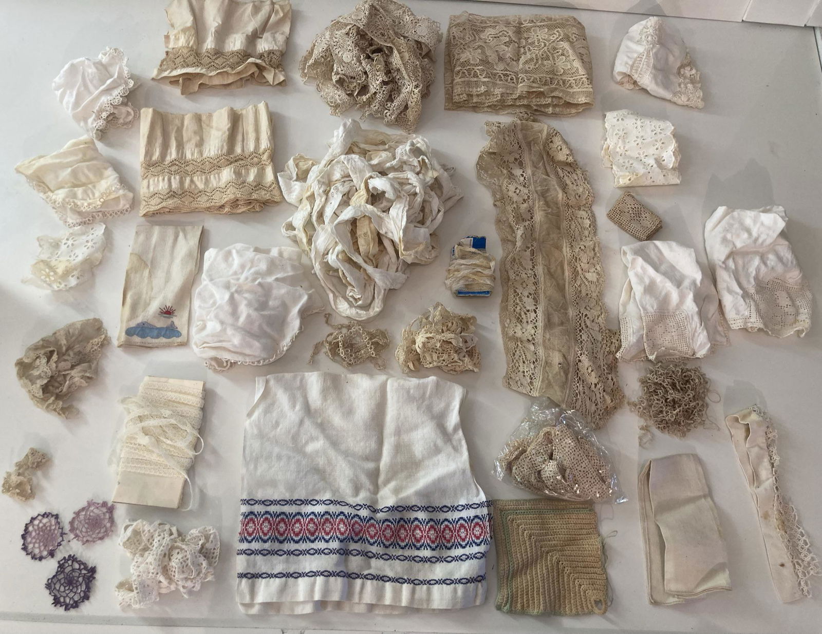 Vintage Lot of Linens, Lace, Handkerchiefs, and Trim some handmade: Vintage Lot of Linens, Lace, Handkerchiefs, and Trim some handmade
