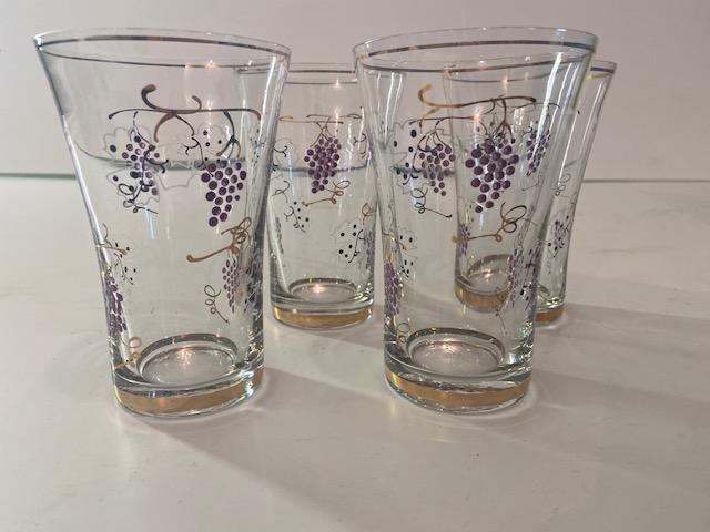 Lot of 4 Hand painted Grape & Vine Glassware (1 of 5)