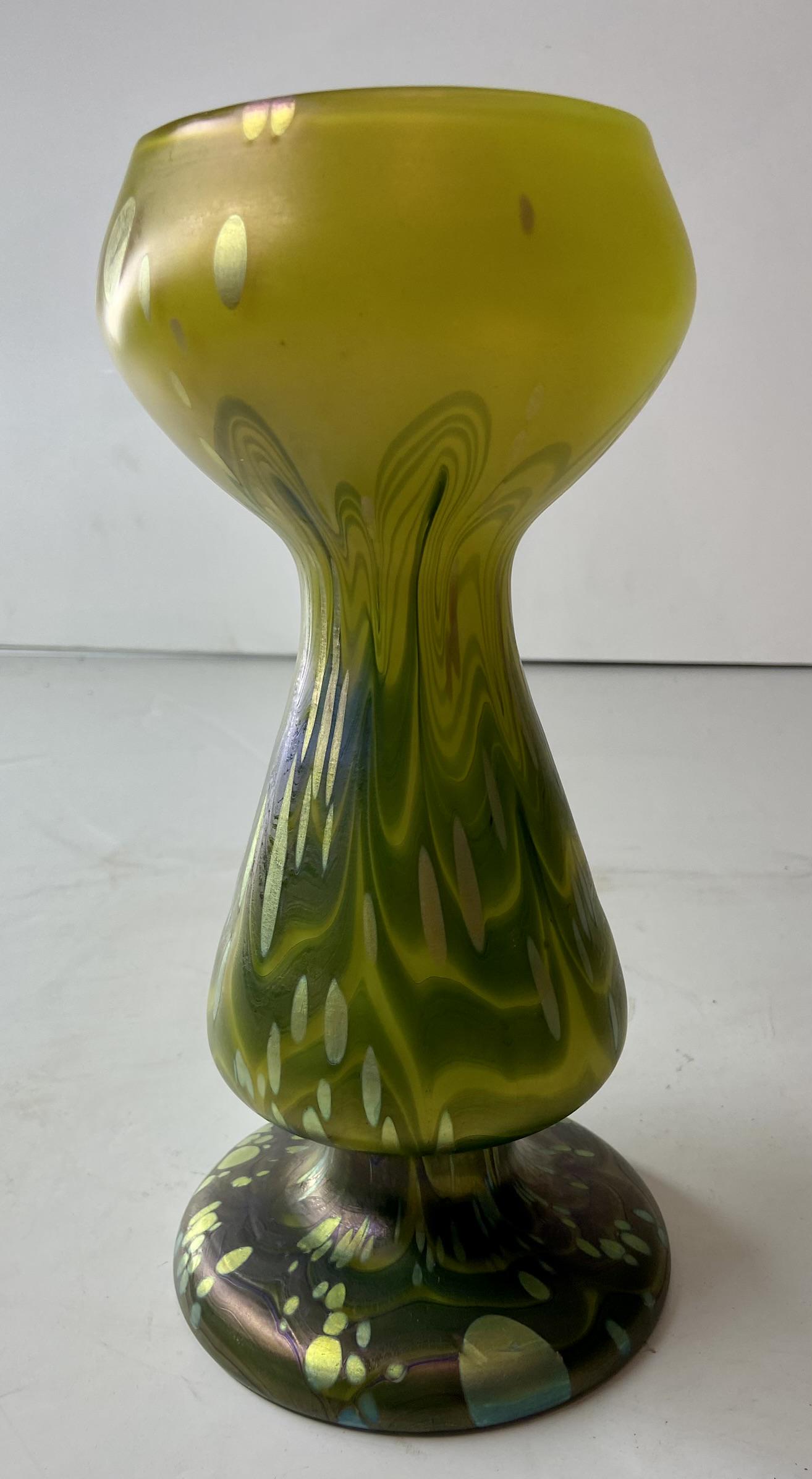 Vintage Hand Blown Pop Art Green 10" Vase (1 of 4)