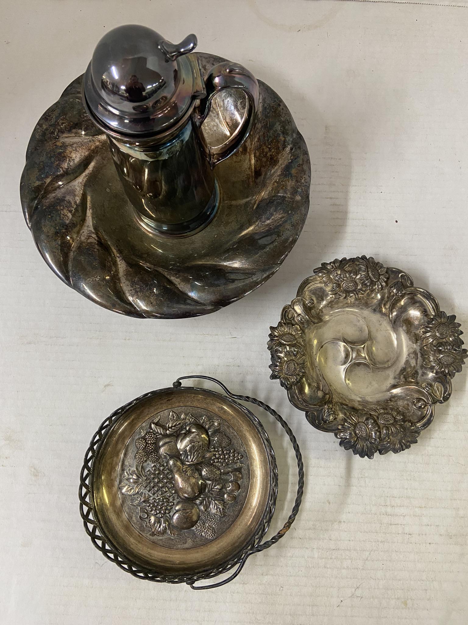 Variety of Silver Plated Serving Items (1 of 6)