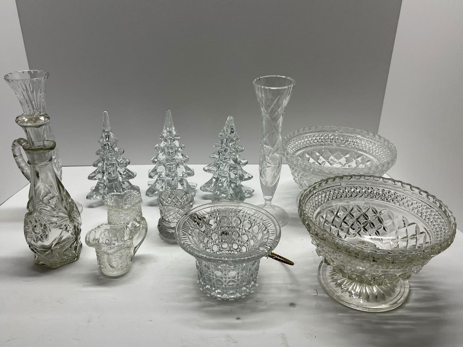 Assorted Glassware (1 of 6)