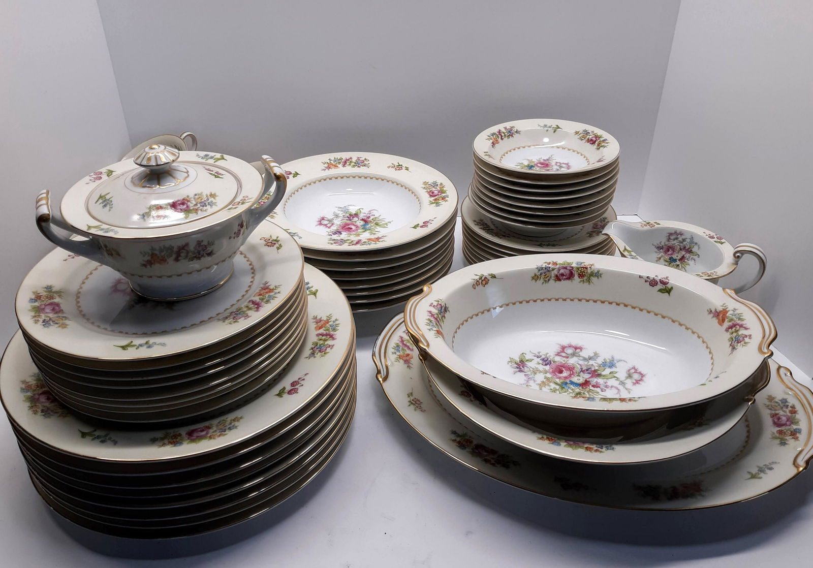 Set of Noritake China, 59 Pieces (1 of 6)