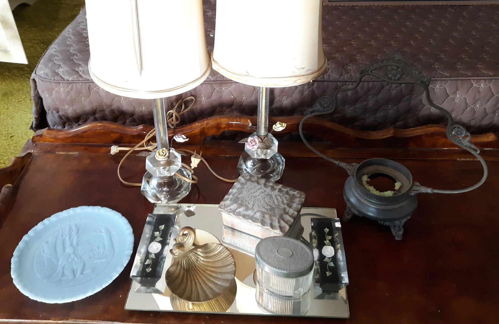 Pair of Lamps and Assortment Lot (1 of 5)