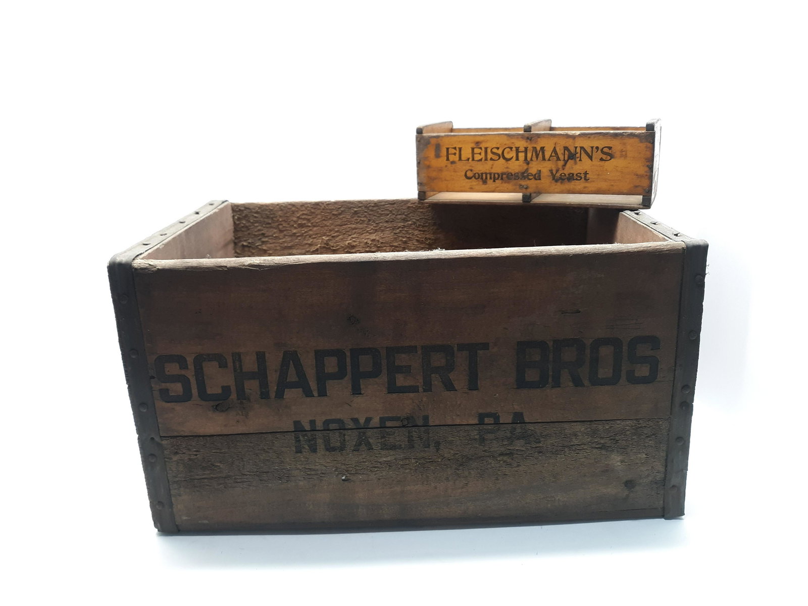 Schappert & Fleischmann's Wooden Advertising Boxes (1 of 12)