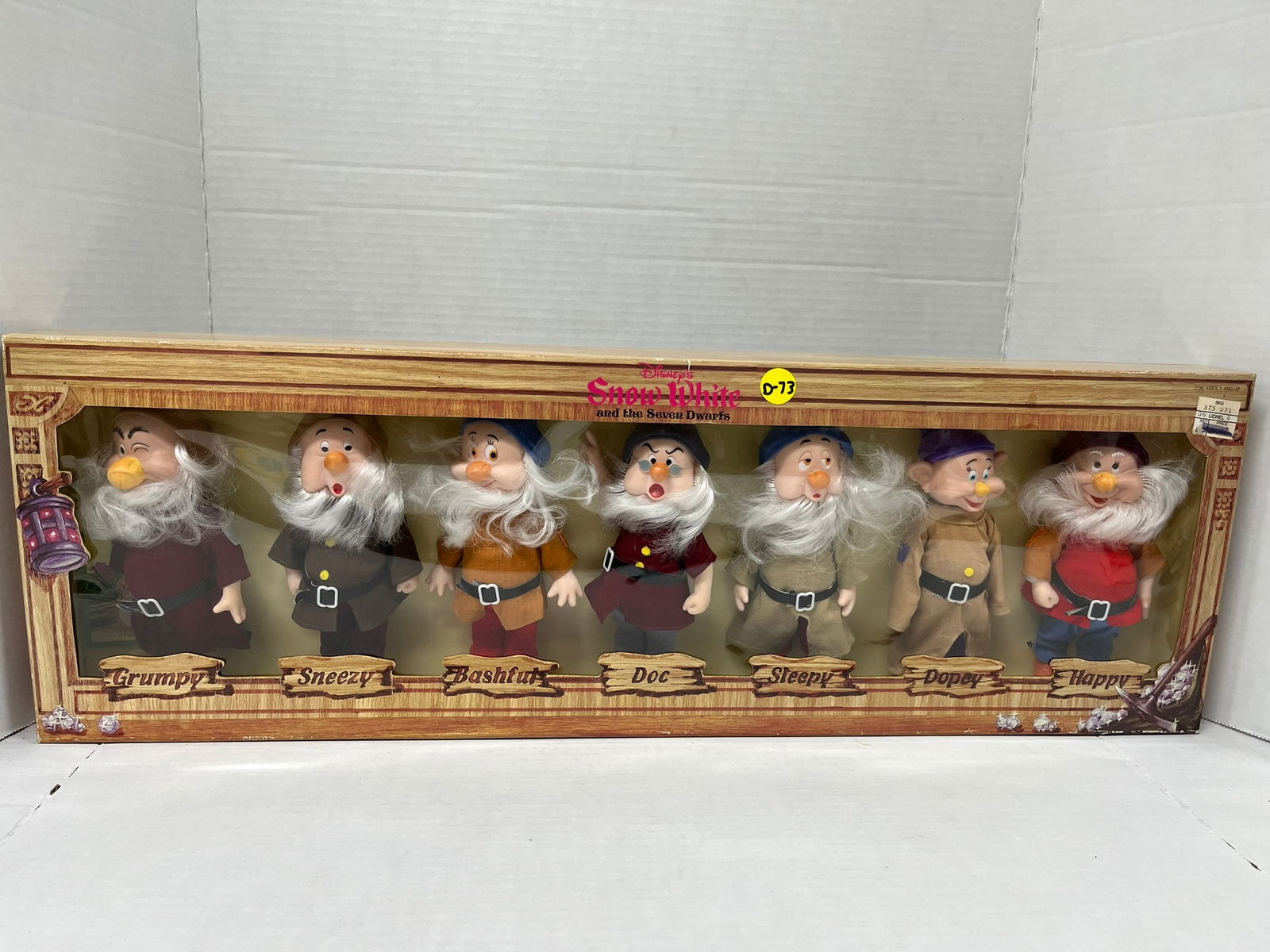 Disney's Snow White Seven Dwarfs Fully Jointed Figures by Bikin USA (1 of 3)