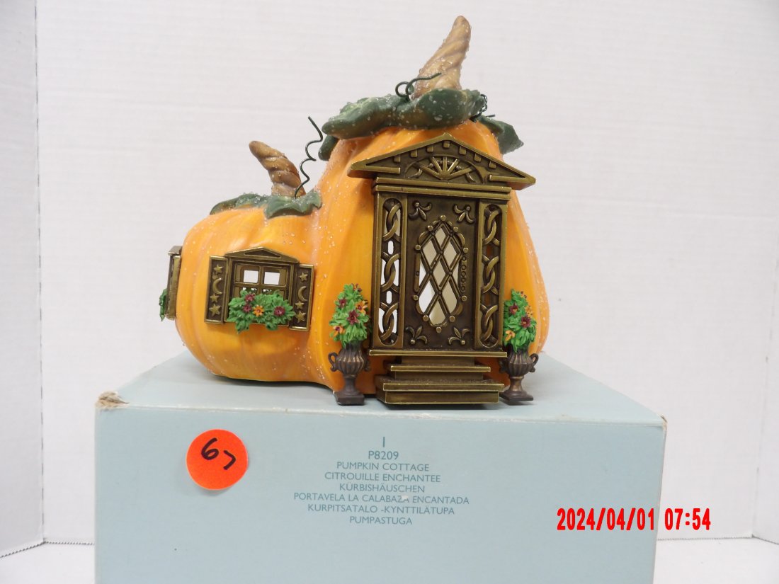 PartyLite P8209 Pumkin Cottage: PartyLite P8209 Pumkin Cottage 0086 - 5x5x7