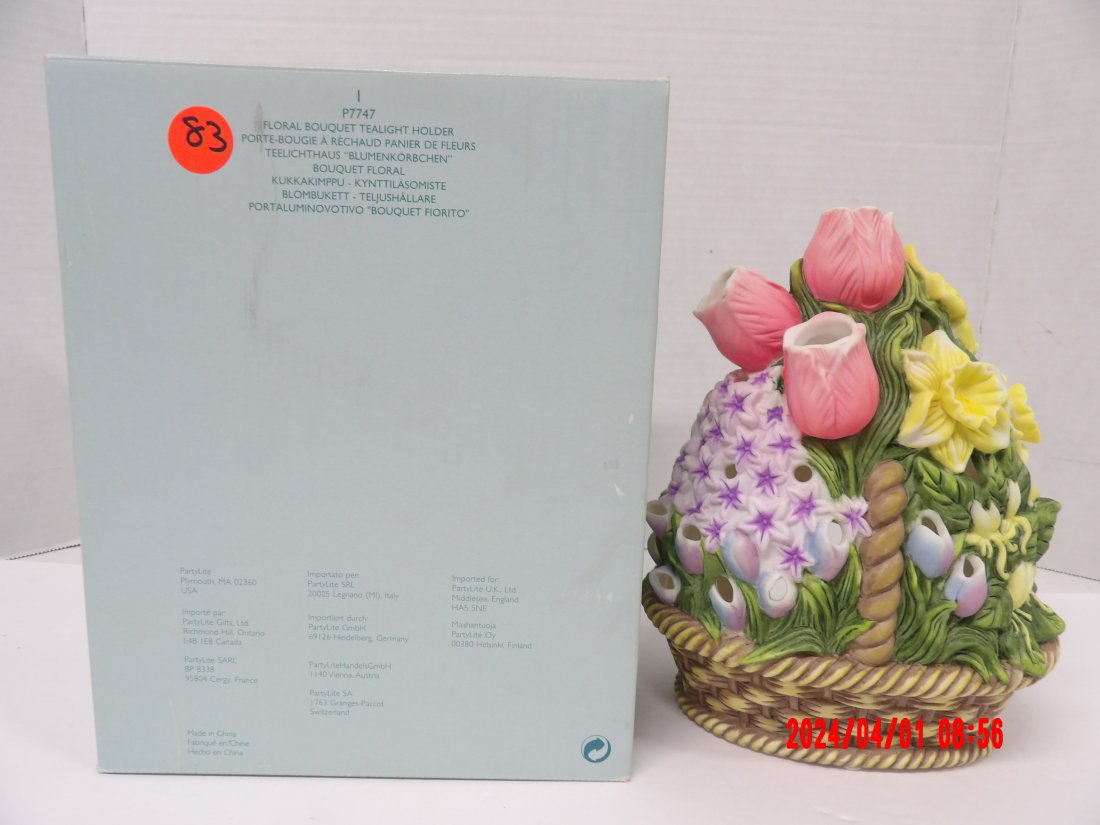 PartyLite P7747 Floral Bouquet Tealight Holder (1 of 1)