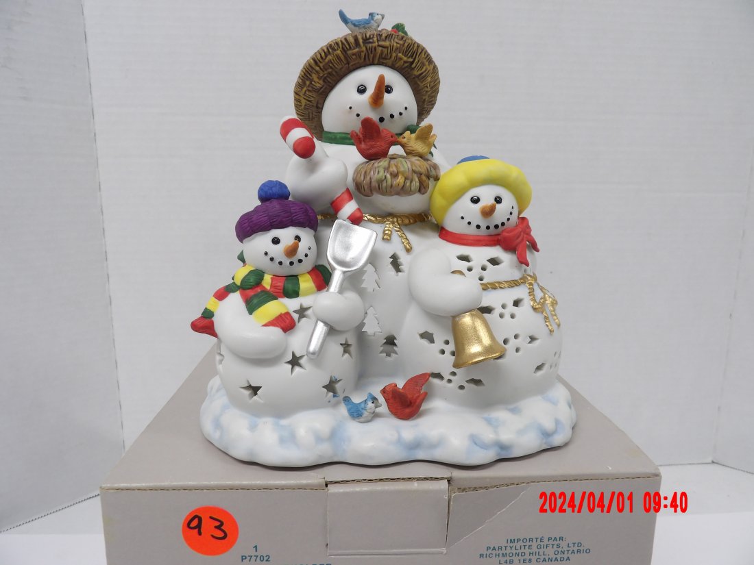 PartyLite P7702 Snobell Tealight Holder (1 of 1)