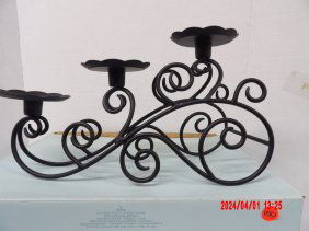 PartyLite P8330 Chateau Multi Candle Holder