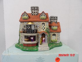 PartyLite P7322 The Bristol House