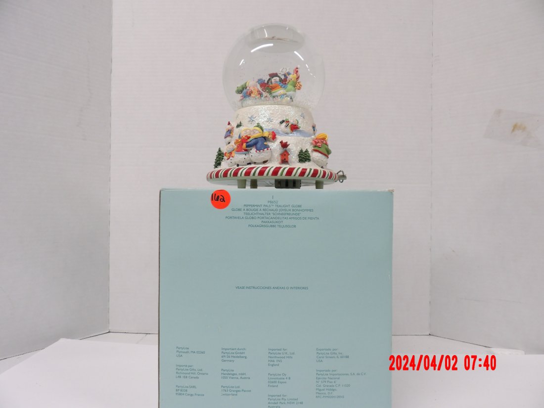 PartyLite P8652 Peppermint Pals Tealight Globe: PartyLite P8652 Peppermint Pals Tealight Globe 0181 - 8.5x8.5x9.5