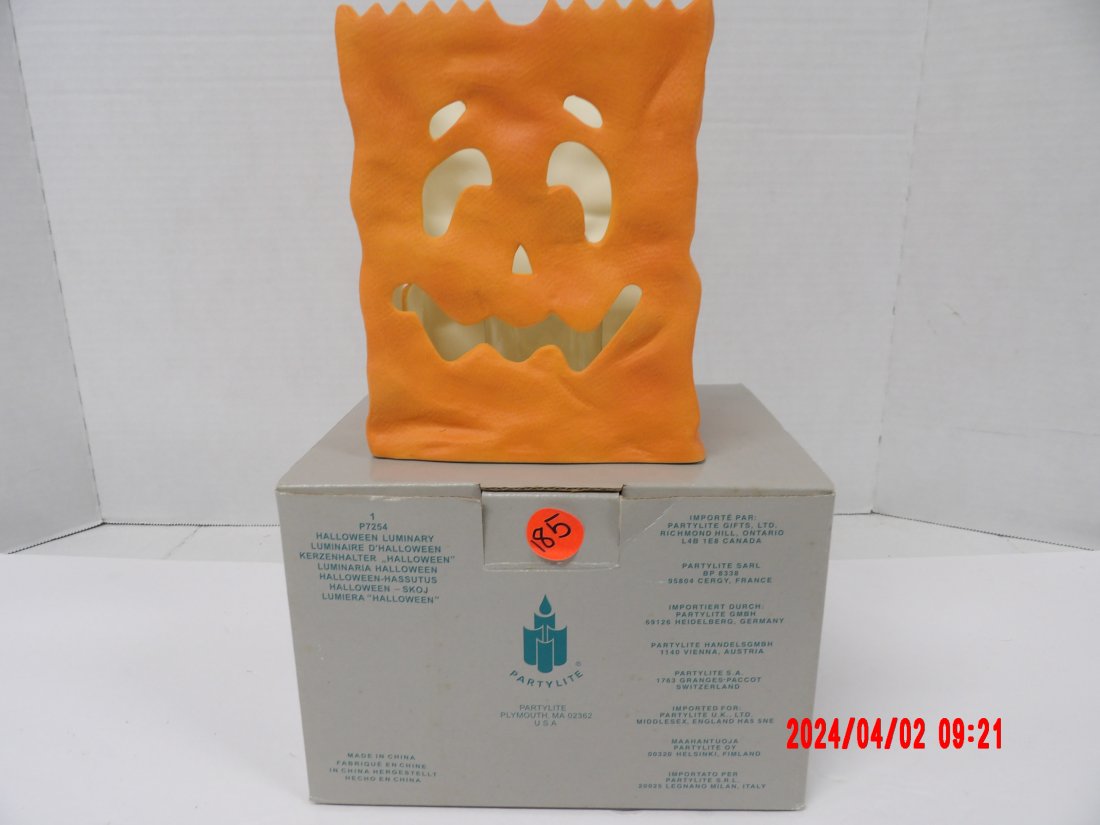 PartyLite P7254 Halloween Luminary: PartyLite P7254 Halloween Luminary 0204 - 6x7.5x5.5