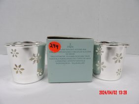 PartyLite P7874 Snowflke Tealight Holder Pair