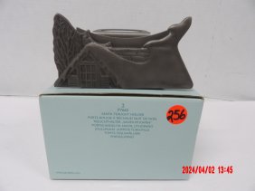 PartyLite P7665 Santa Tealight Holder