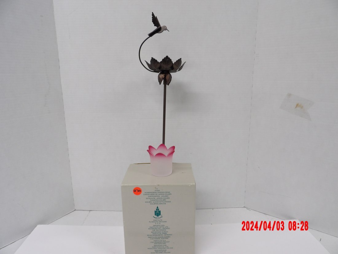 PartyLite P7552 Hummimgbird Garden Spike: PartyLite P7552 Hummimgbird Garden Spike 0289 - 5x6.5x7.5