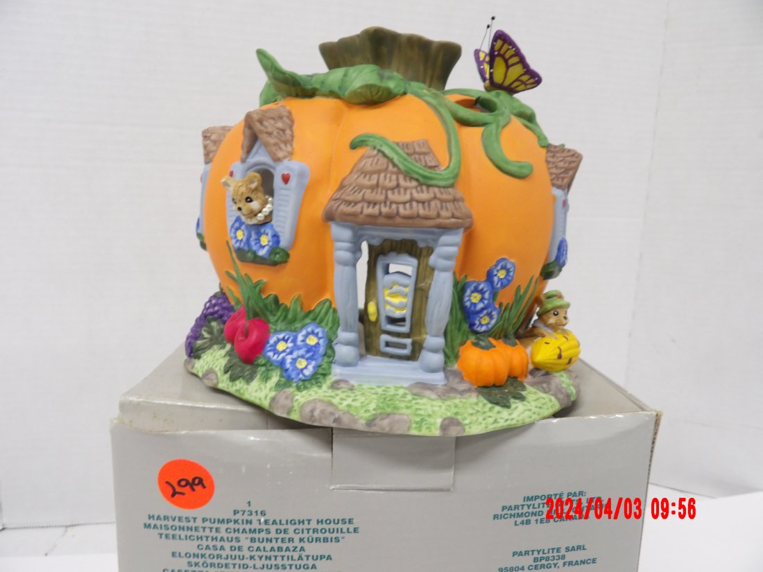 PartyLite P7316 Harvest Pumpkin Tealight House: PartyLite P7316 Harvest Pumpkin Tealight House 0318 - 7x7.5x8