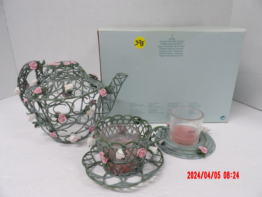PartyLite P7738 Enchanted Rose Teapot: PartyLite P7738 Enchanted Rose Teapot (2) 7x10x7
