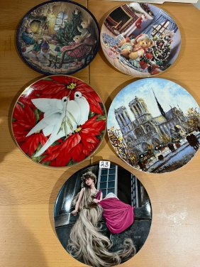 Collectible Plates  P28