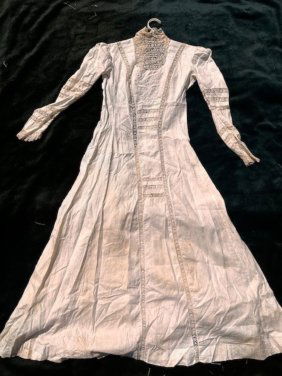 Antique 1910's cotton with lace trims lady Edwardian dress with pleats