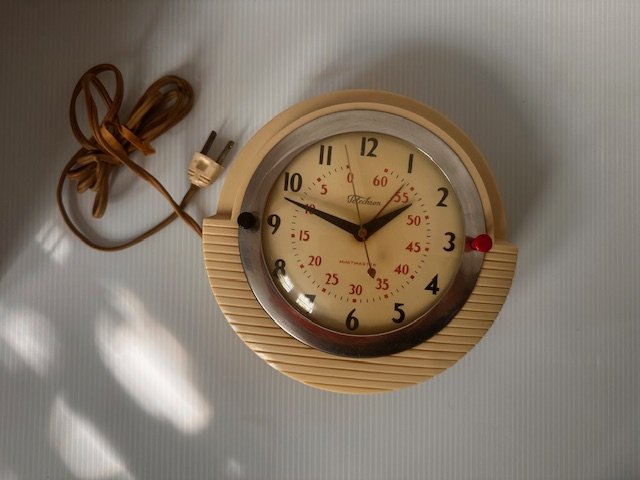Vintage Clock: vintage clock