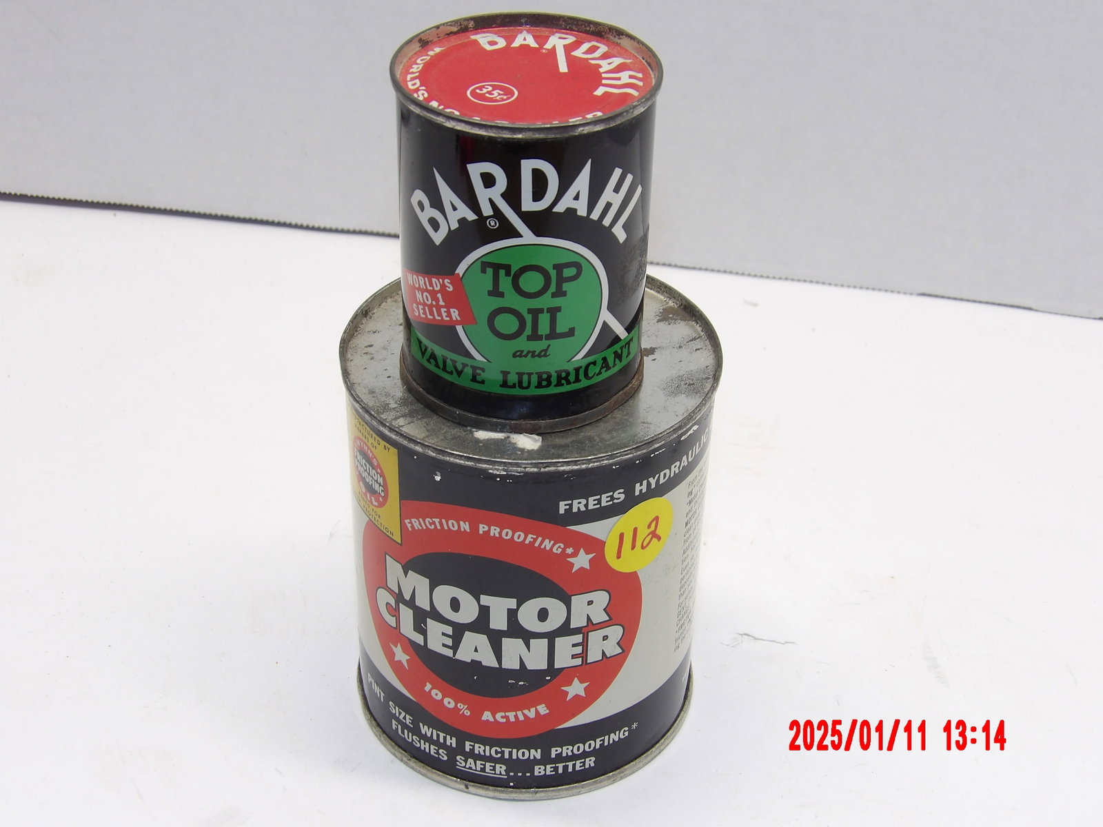 2 PC Vintage Oil Wynn's Motor Oil Can: Both cans sealed