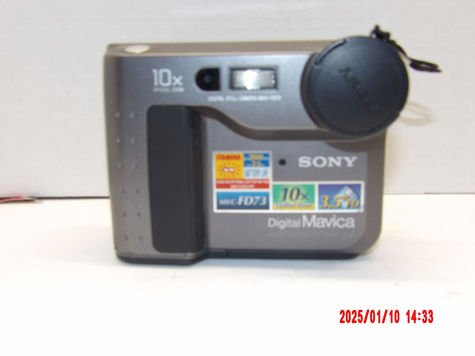 1999 Sony Mavica MVS-FD73 Digital Camera w/ Leather Case (1 of 3)