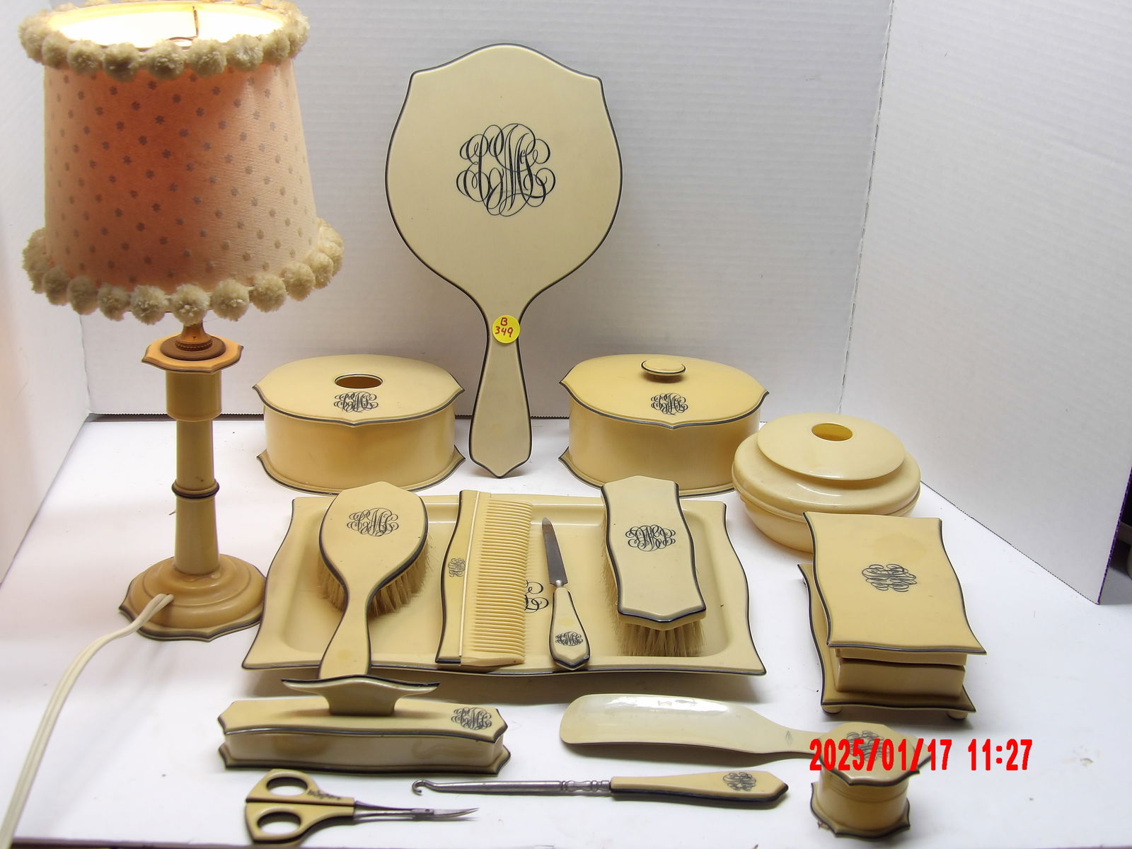 Antique Du Barry Ivory Pyralin 15 Pc Tuskeloid Vanity Set W/ Lamp (1 of 1)
