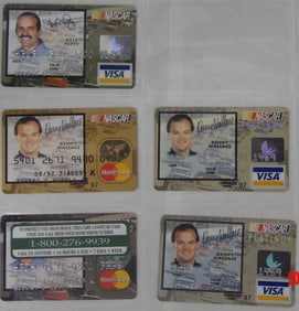 258 COLLECTION OF AUTO RACING TRADING CARDS AND NASCAR DRIVER FEATURED CREDIT CARDS