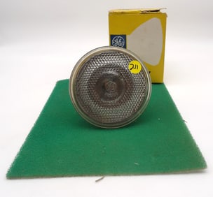 150-WATT FLOOD LIGHT BULB W/ BOX