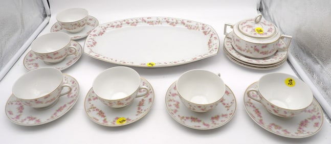 H&C SELB BAVARIA HEINRICH & CO. GERMAN PORCELAIN COLLECTIVE DINNERWARE (17 PCS)