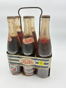 VINTAGE 1950’S METAL PEPSI SIX PACK CARRIER AND (6) 10 OZ BOTTLES