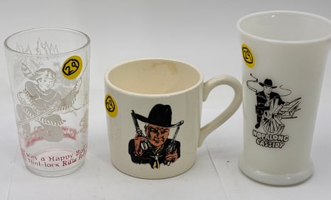 VINTAGE HOPALONG CASSIDY / DAVY CROCKETT GLASSES