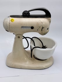 VINTAGE HOBART KITCHENAID STAND MIXER