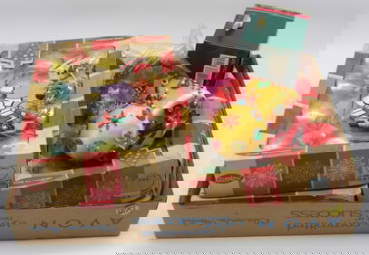 VINTAGE GLASS CHRISTMAS TREE ORNAMENT LOT