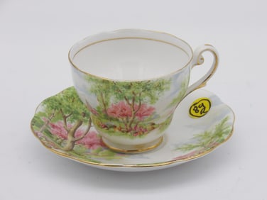 ROYAL STANDARD BONE CHINA “SPRING’S GIFT” TEA CUP & SAUCER
