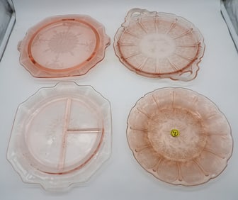 PINK DEPRESSION GLASS – ANCHOR HOCKING PRINCESS FOOTED CAKE PLATE (HAS SMALL CHIP), JEANETTE