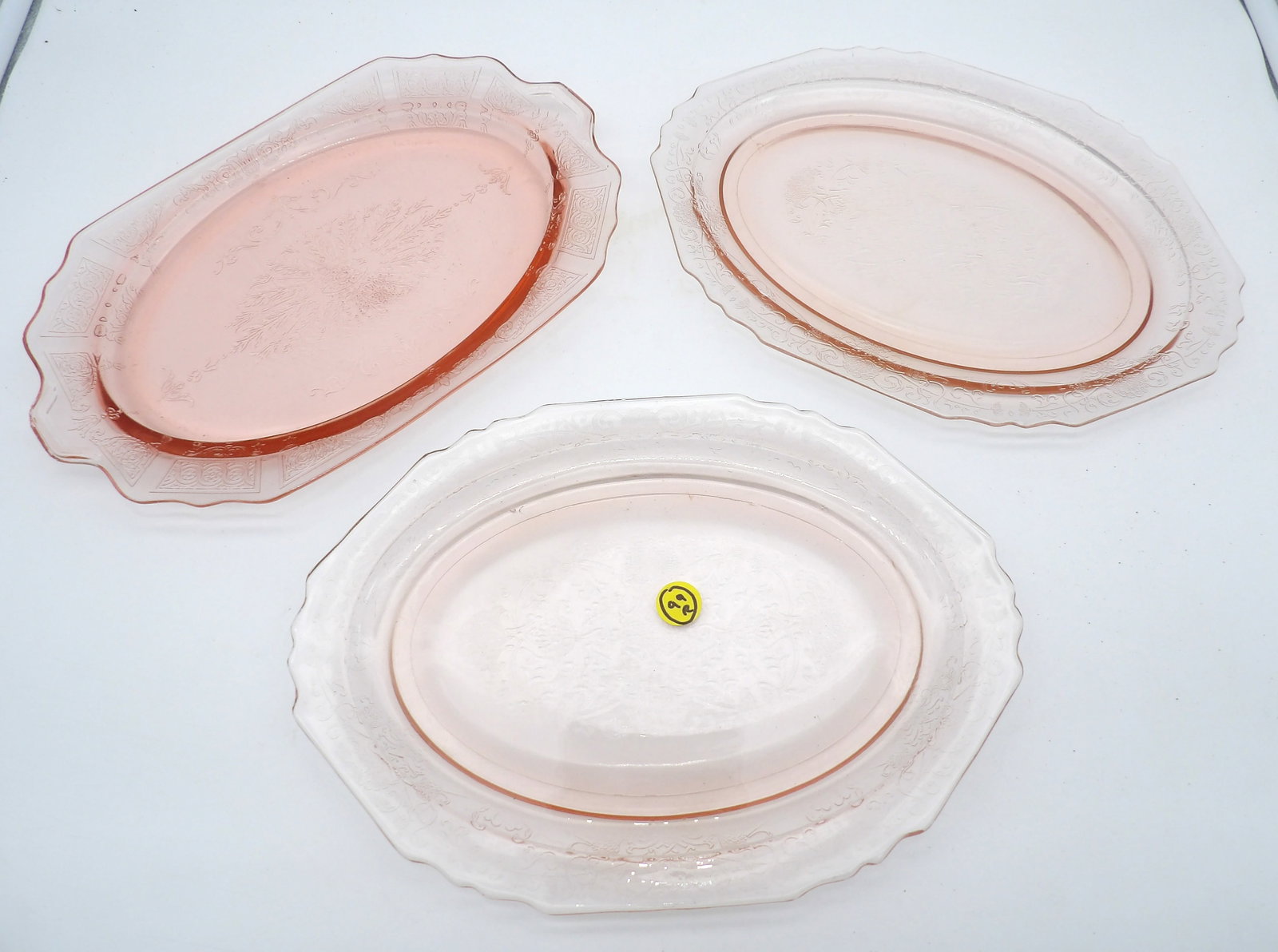 JEANETTE CHERRY BLOSSOM OVAL PLATTER (SMALL CHIP), AMERICAN SWEETHEART PATTERN SERVING PLATTER (1 of 5)