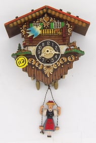 BLACK FOREST CHALET-STYLE GERMAN CUCKOO CLOCK
