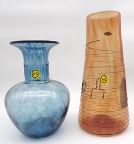 HANDMADE DECORATIVE ART GLASS VASE & MOTTLED BLUE/WHITE SWIRL HAND BLOWN GLASS VASE