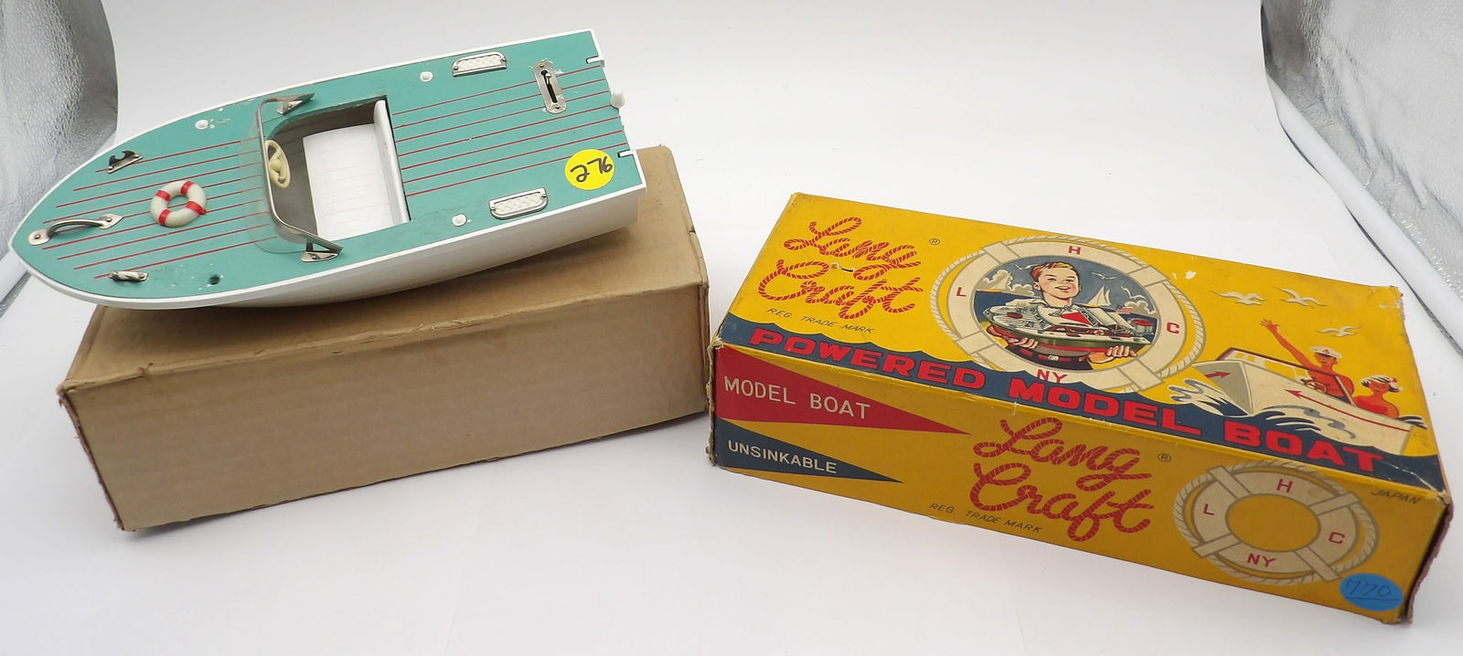 LANGCRAFT UNSINKABLE POWERED MODEL BOAT (1 of 3)