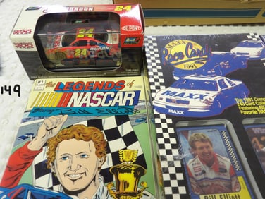 VINTAGE RACING / SPEEDWAY PHOTOS – SOME AUTOGRAPHED (50+), TRADING CARD & COMIC LOT