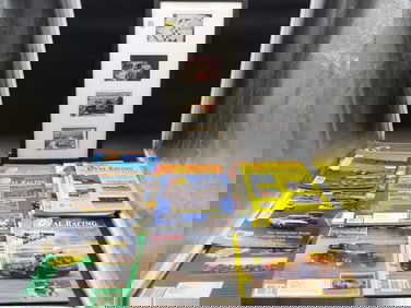 FRAMED RACING PHOTOS & VINTAGE OVAL RACING MAGAZINE