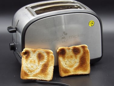 MICKEY MOUSE TOASTER ‘CLASSIC MICKEY’ & VINTAGE PROCTOR-SILEX IRON W/ FABRIC GUIDE