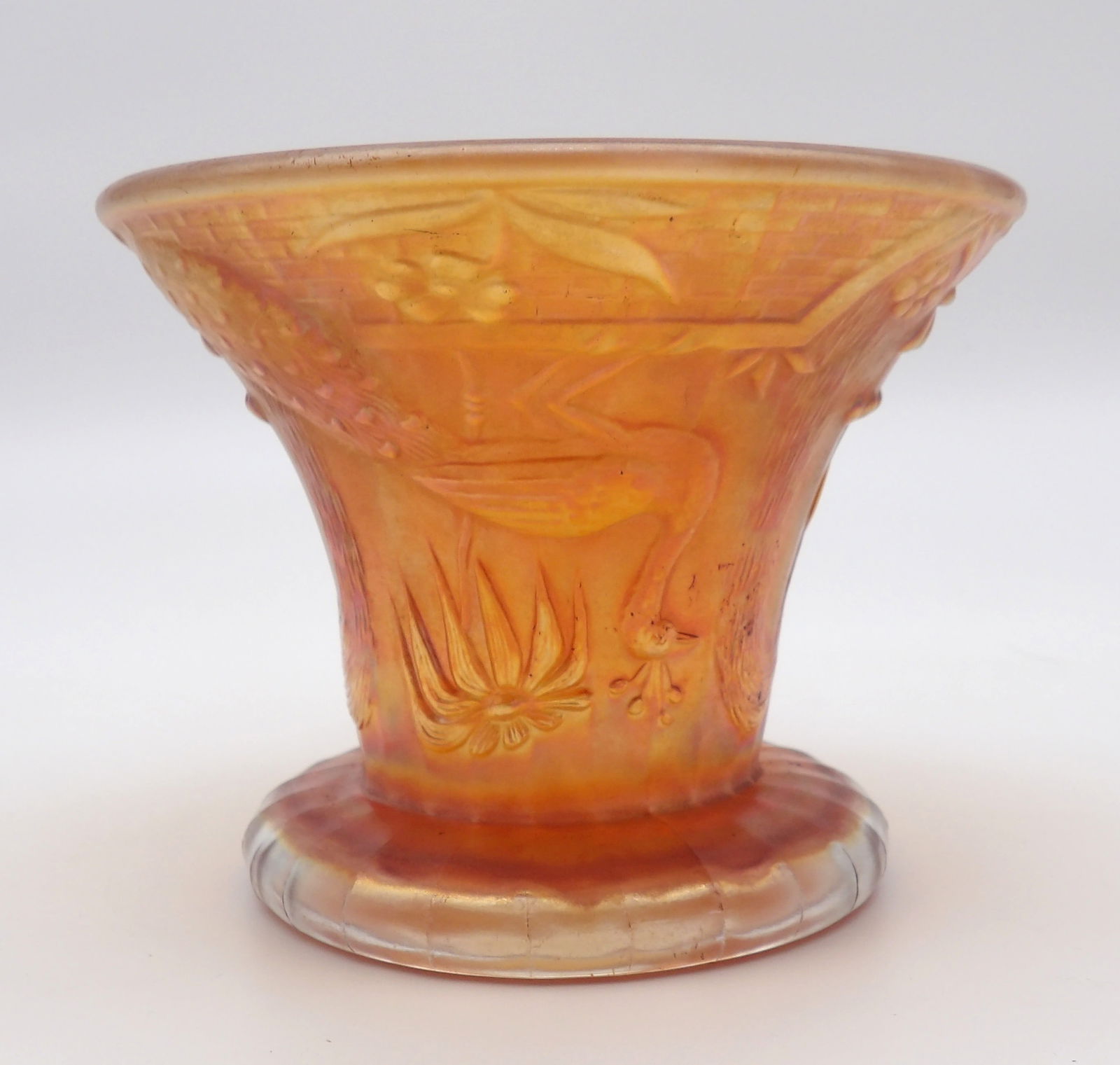 PEACOCK AT THE FOUNTAIN FENTON – Vintage Marigold Carnival Glass Vase, Peacock at the Fountain (1 of 3)