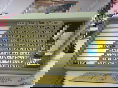 Lowenbrau Light Up Price Display Sign w/ Titles and Letters - Fully Functioning