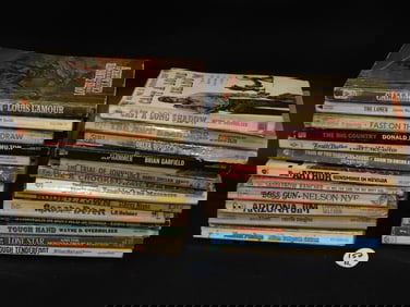 Vintage Western Paperback Books (25)