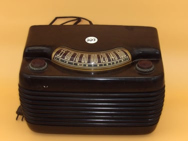 Philco "Hippo Style" Tube Radio